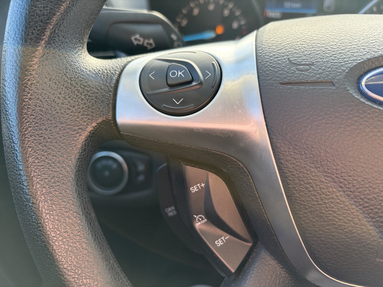 2015 Ford Escape SE Main Image