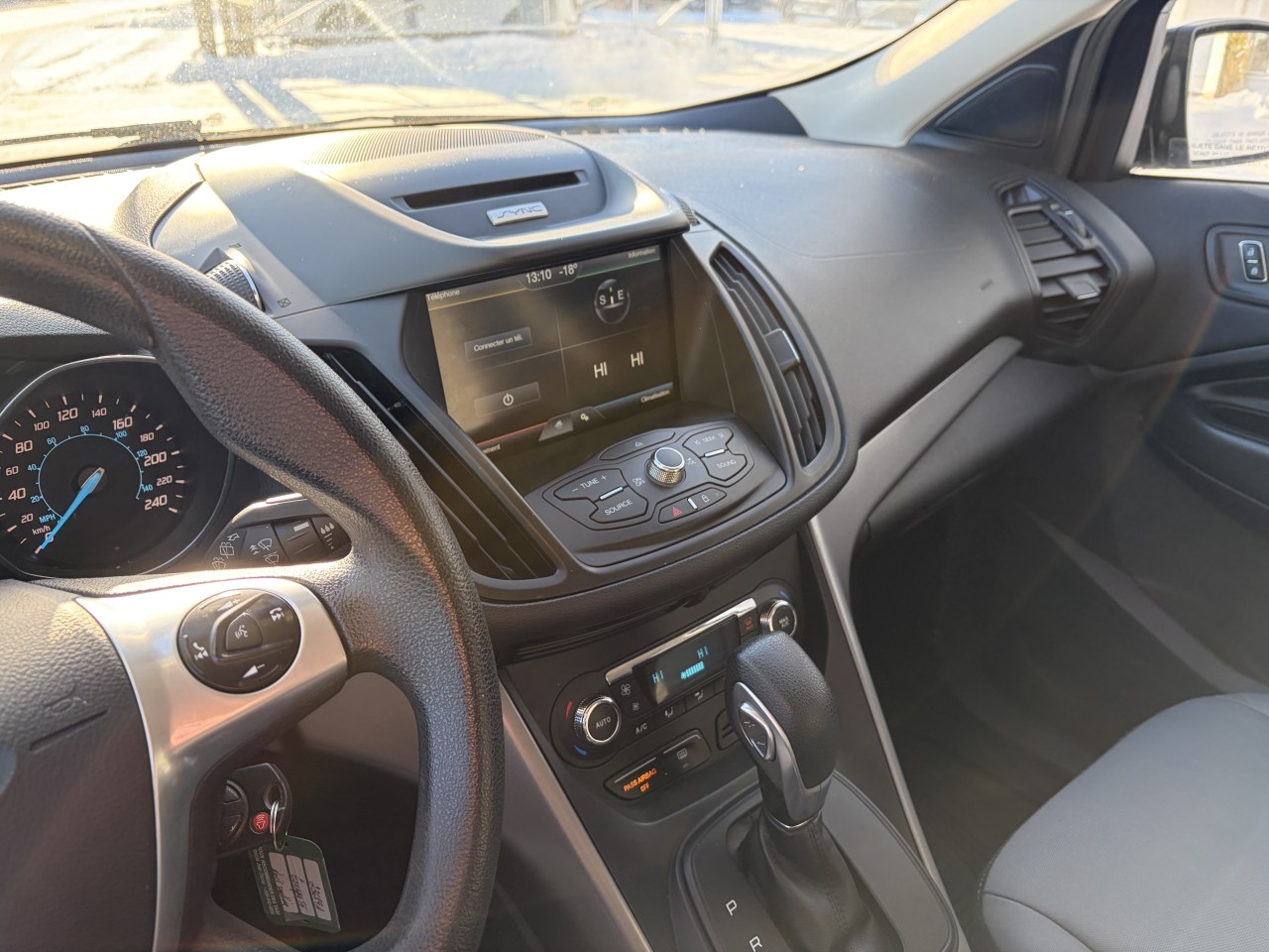 2015 Ford Escape SE Main Image