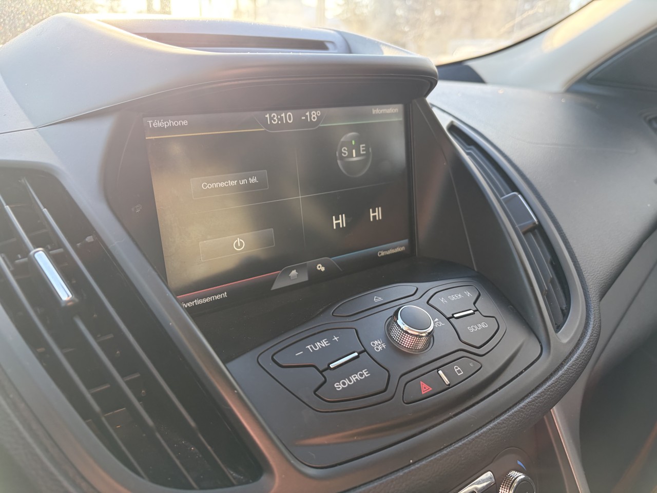 2015 Ford Escape SE Main Image