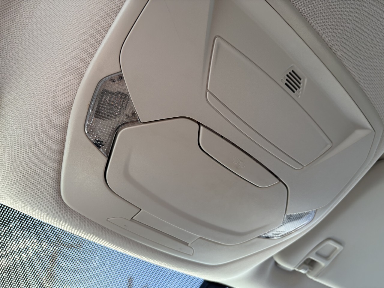 2015 Ford Escape SE Main Image