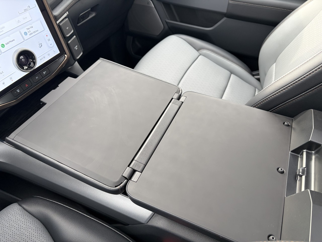 2025 Ford F-150 Lightning LARIAT TOIT OUVRANT SYNC4A BATTERIE LONGUE DURÉE 131KWH Main Image