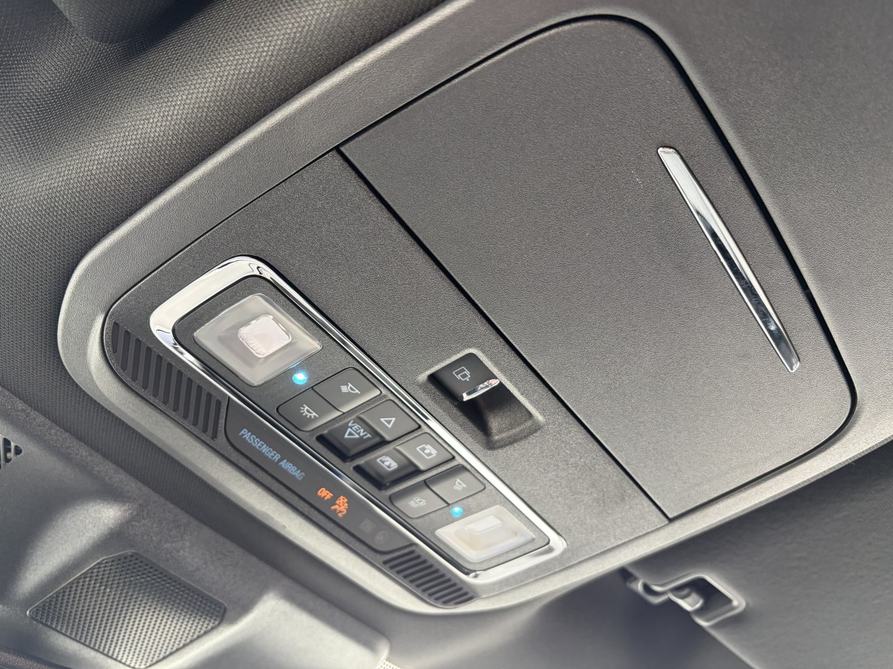 2025 Ford F-150 Lightning LARIAT TOIT OUVRANT SYNC4A BATTERIE LONGUE DURÉE 131KWH Main Image