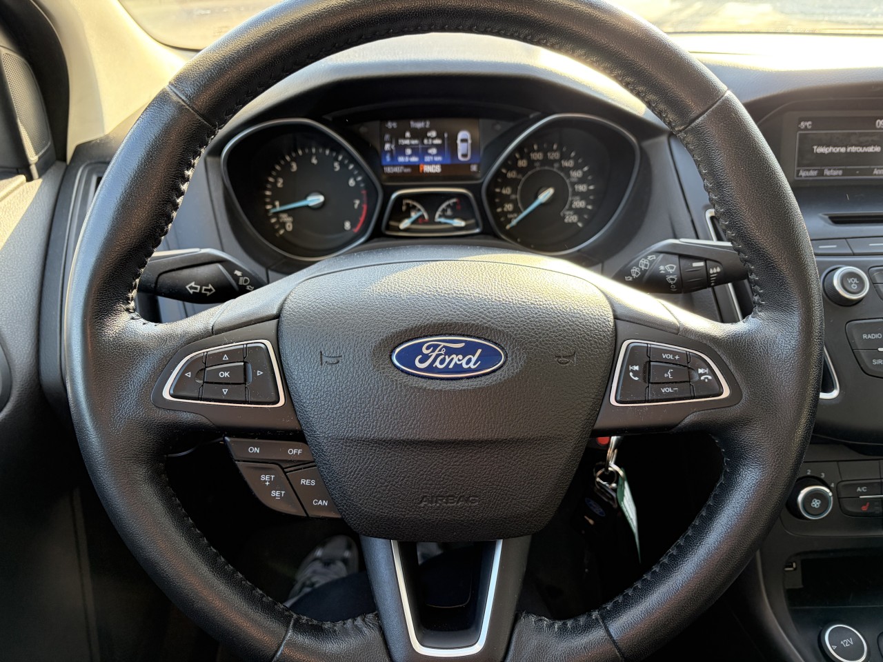 2015 Ford Focus SE Main Image