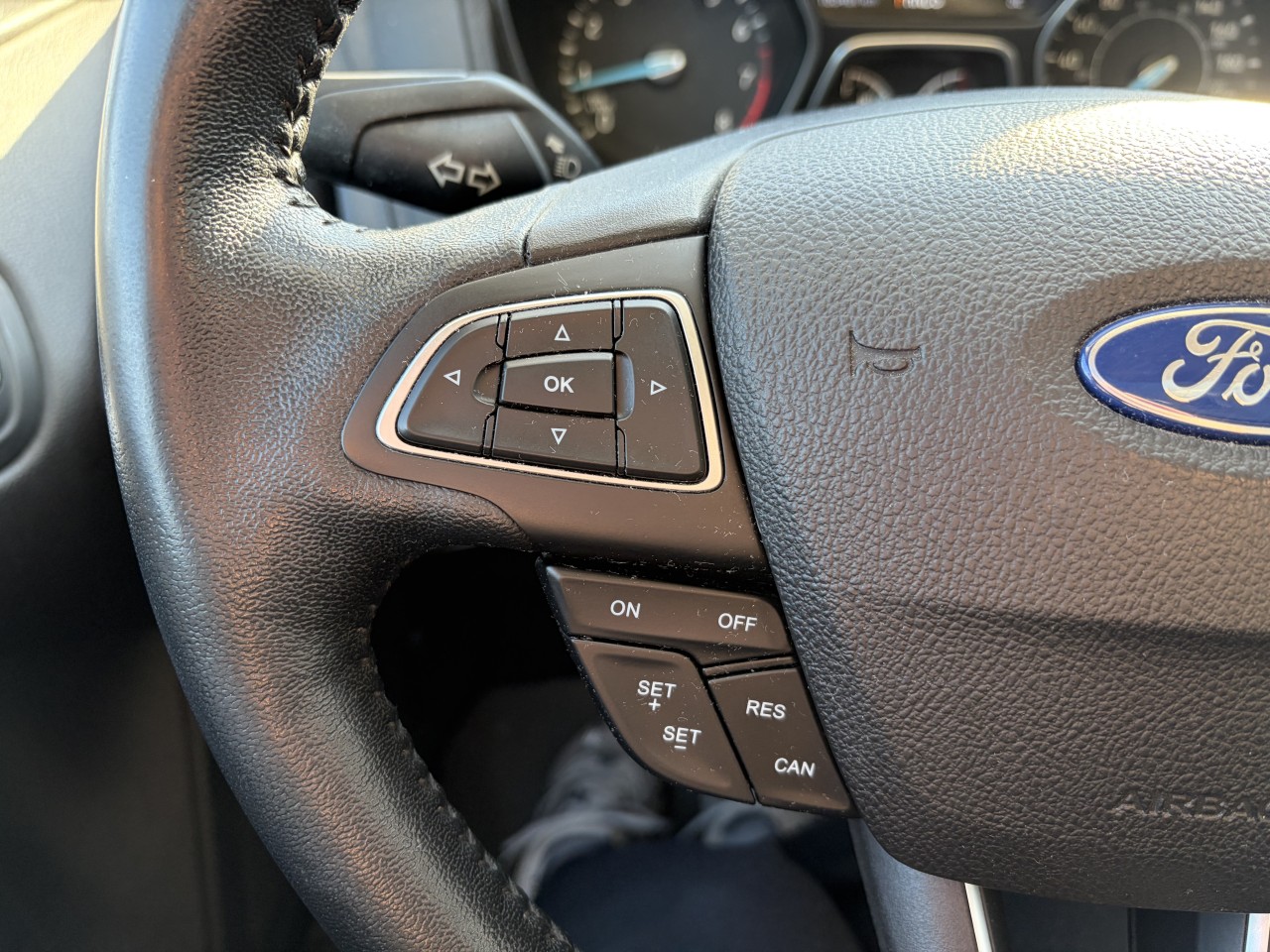 2015 Ford Focus SE Main Image