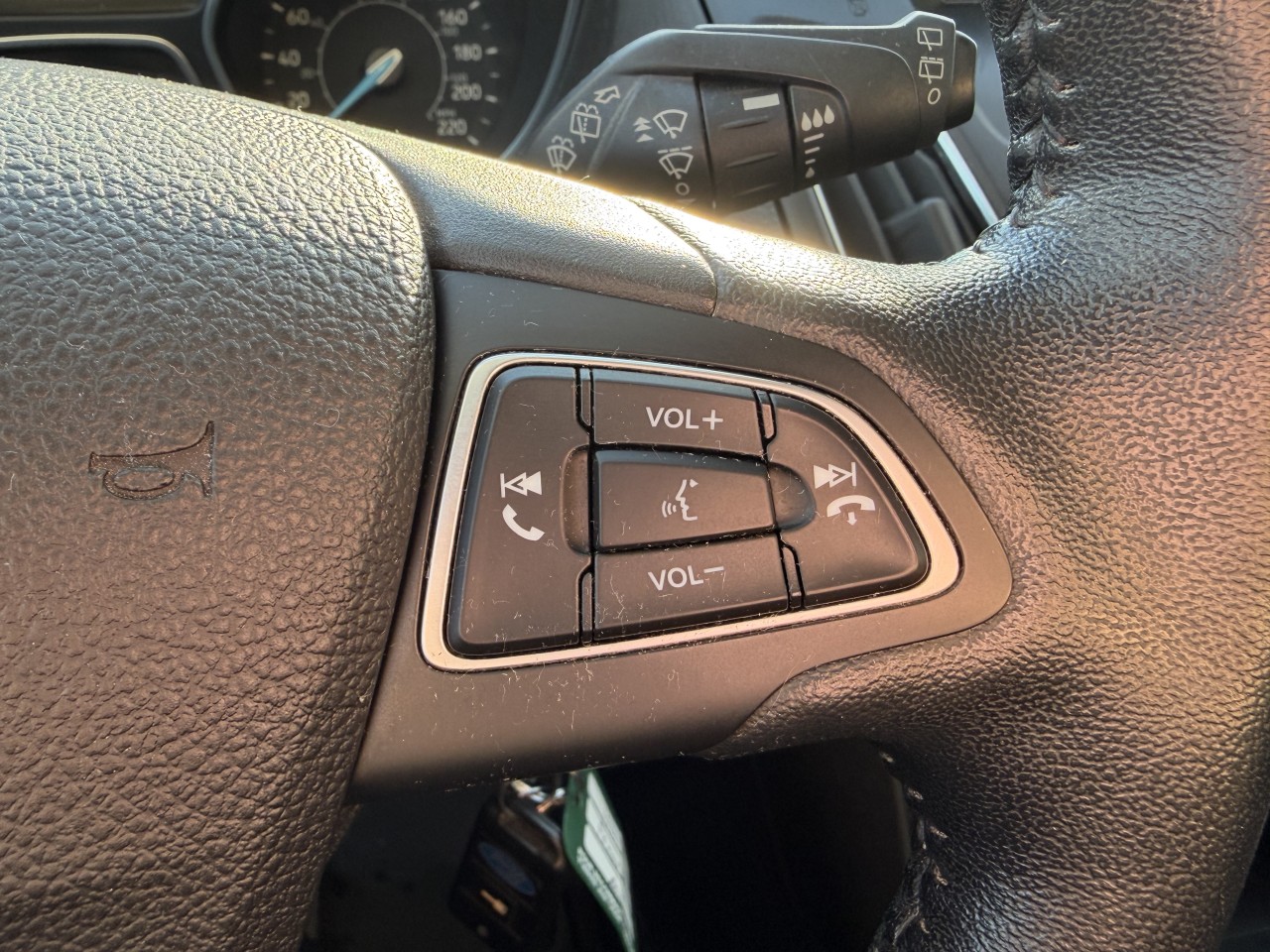 2015 Ford Focus SE Main Image