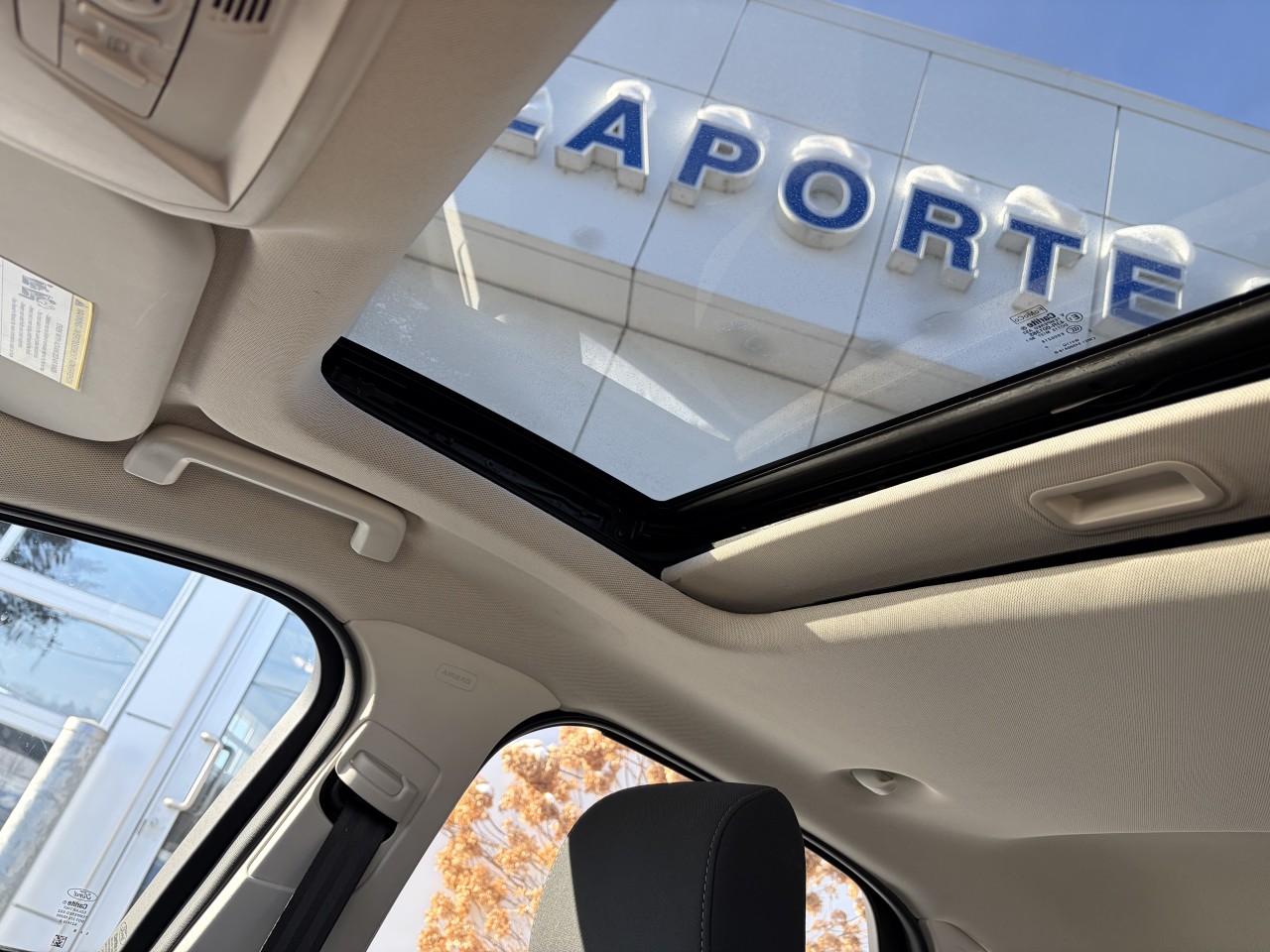 2015 Ford Focus SE Main Image