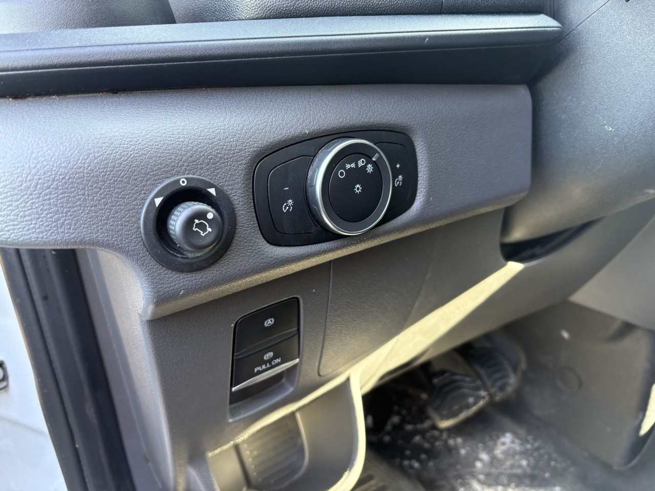 2022 Ford E-Transit T-350 Med Rf 9500 GVWR RWD Main Image