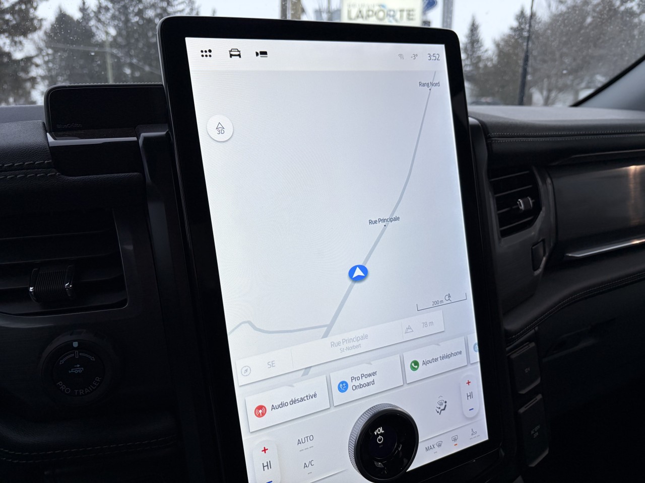 2025 Ford F-150 Lightning FLASH Main Image