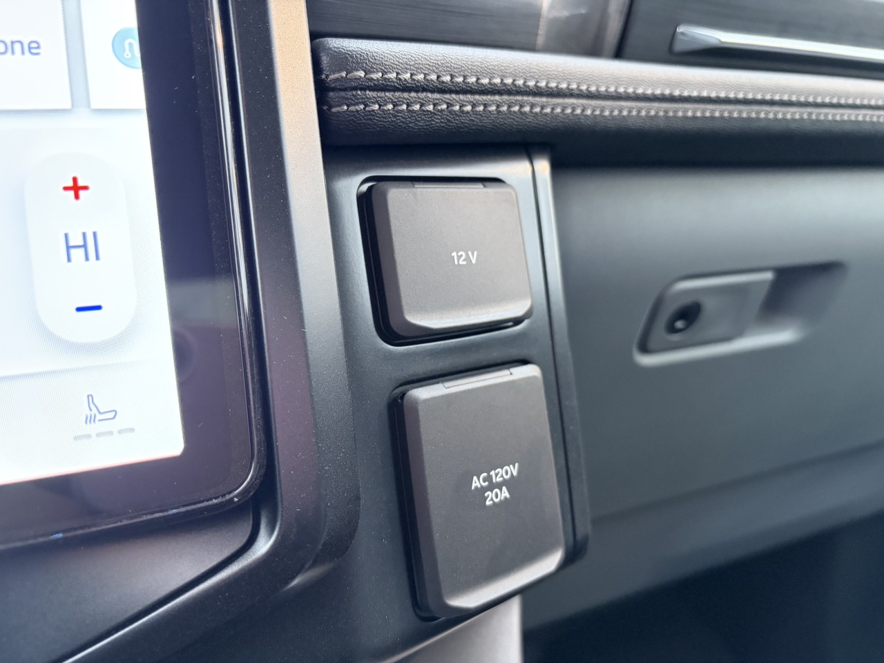 2025 Ford F-150 Lightning FLASH Main Image