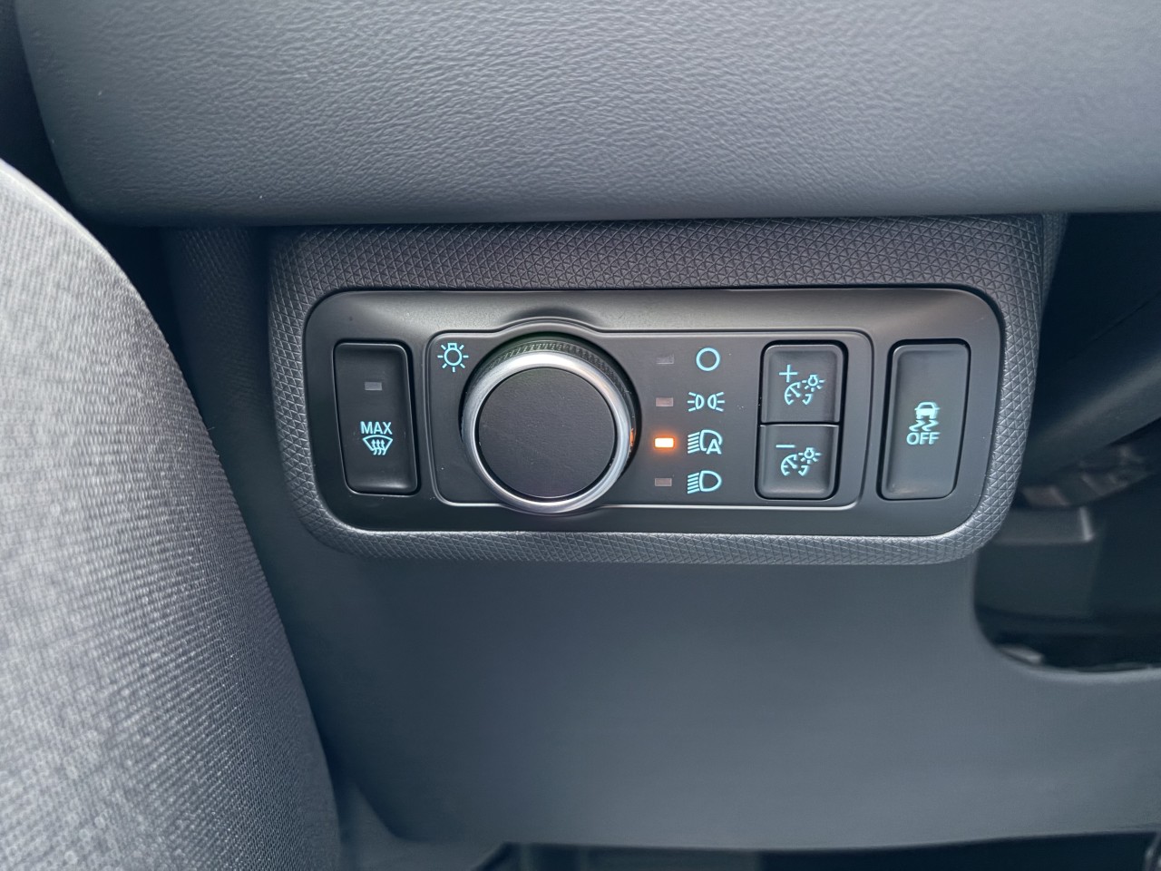 2025 Ford Mustang Mach-E SELECT Main Image