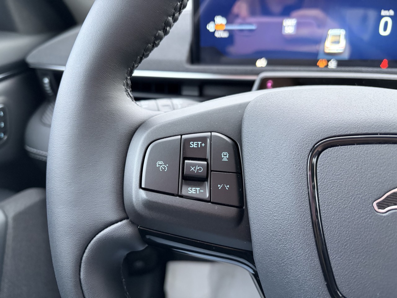 2025 Ford Mustang Mach-E SELECT Main Image