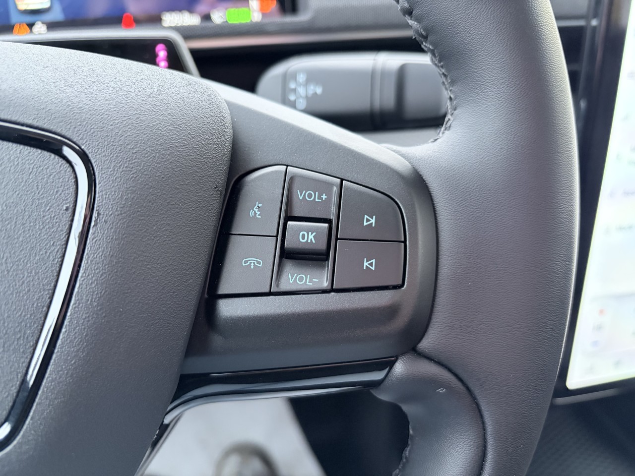 2025 Ford Mustang Mach-E SELECT Main Image