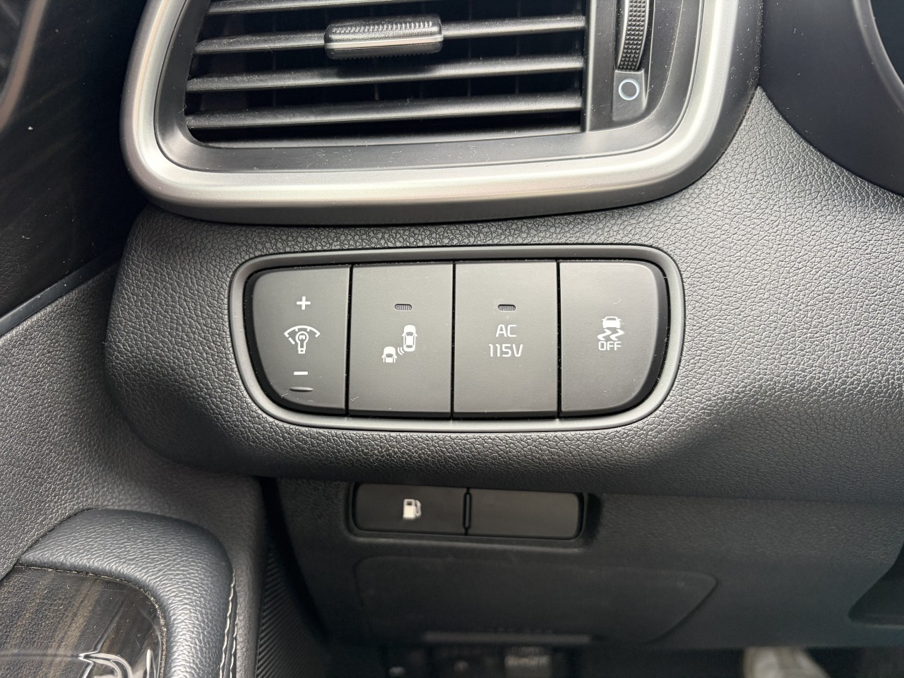 2019 Kia Sorento EX V6 CUIR SIEGES CHAUFFANT VOLANT CHAUFFANT CAMERA DE RECUL PNEUS D’HIVER/ÉTÉ Main Image