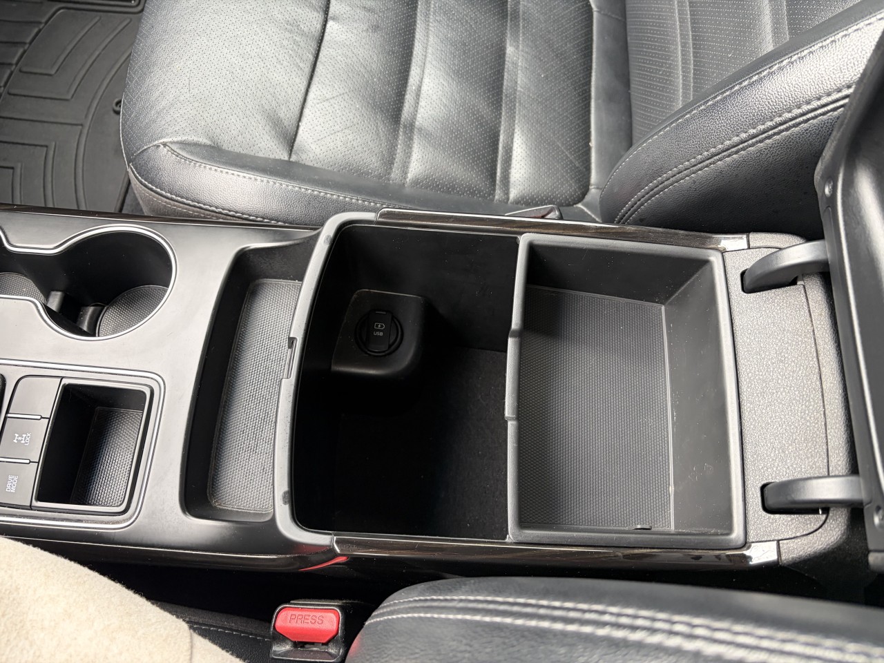 2019 Kia Sorento EX V6 CUIR SIEGES CHAUFFANT VOLANT CHAUFFANT CAMERA DE RECUL PNEUS D’HIVER/ÉTÉ Main Image