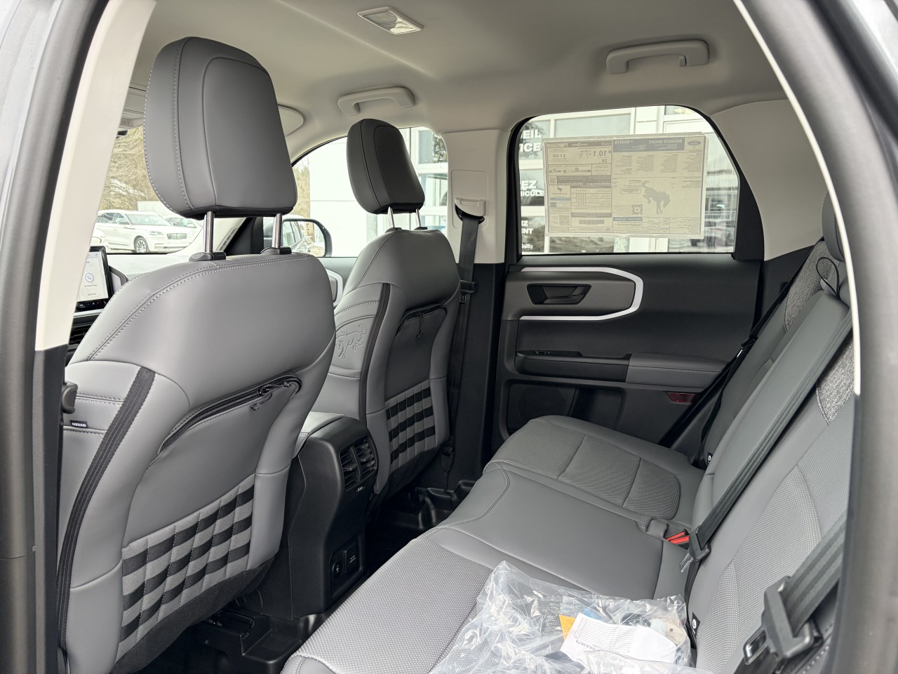 2026 Ford Bronco Sport BADLANDS 400A SIÈGES/VOLANT CHAUFFANT Main Image