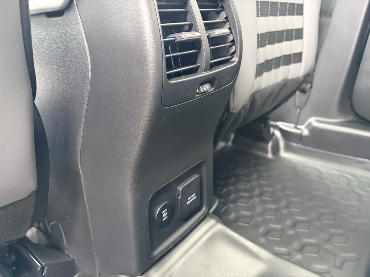 2026 Ford Bronco Sport BADLANDS 400A SIÈGES/VOLANT CHAUFFANT Main Image