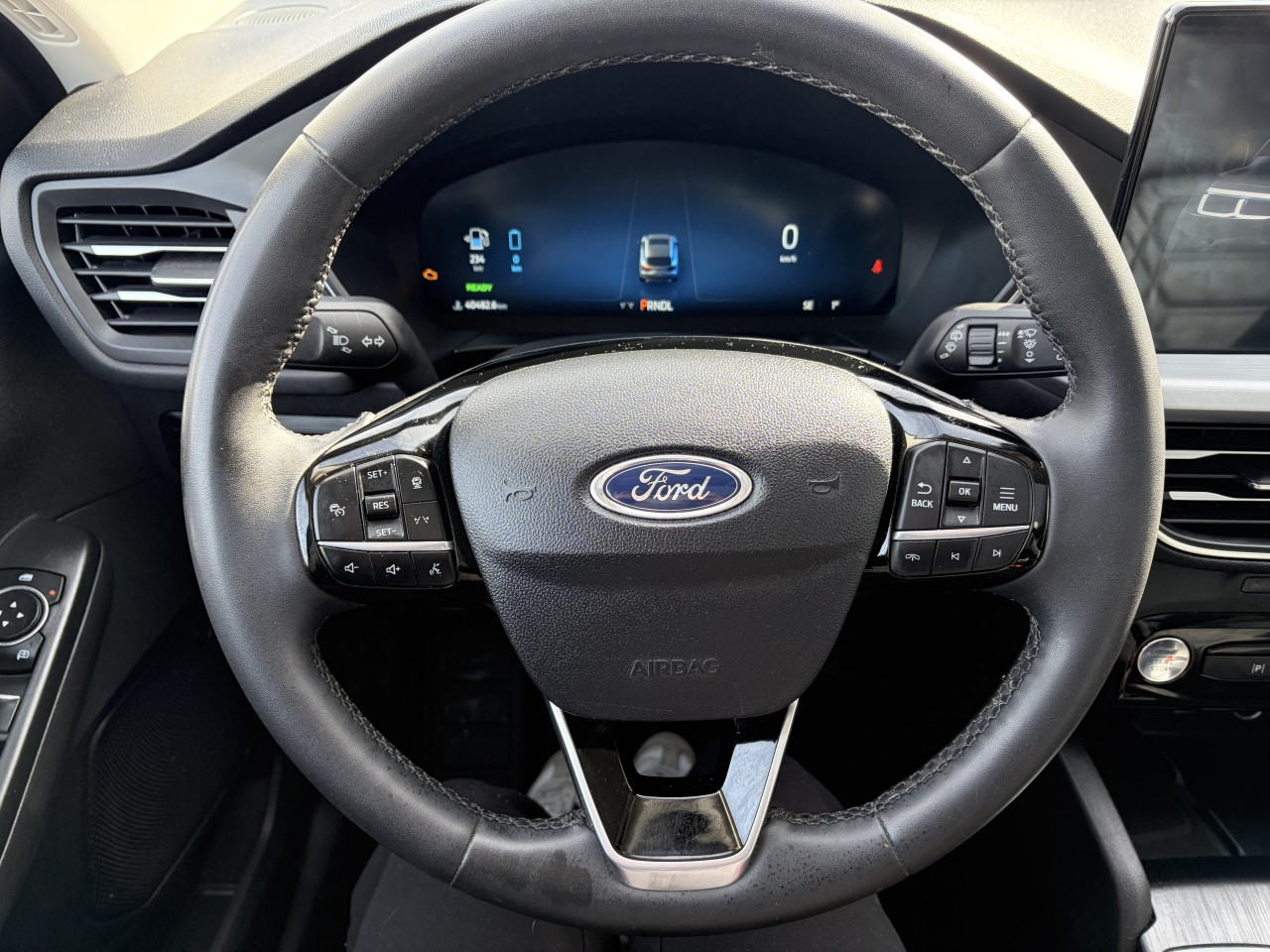 2023 Ford Escape PHEV HAUT NIVEAU 700A TOIT PANORAMIQUE ENSEMBLE REMORQUAGE AFFICHAGE TÊTE HAUTTE Main Image