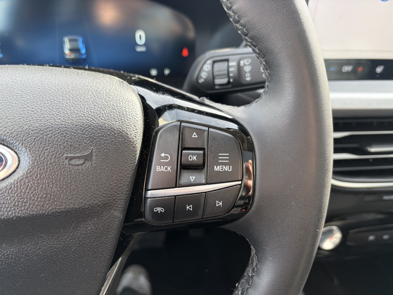 2023 Ford Escape PHEV HAUT NIVEAU 700A TOIT PANORAMIQUE ENSEMBLE REMORQUAGE AFFICHAGE TÊTE HAUTTE Main Image