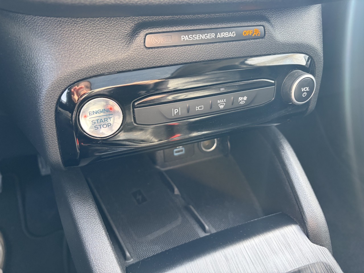 2023 Ford Escape PHEV HAUT NIVEAU 700A TOIT PANORAMIQUE ENSEMBLE REMORQUAGE AFFICHAGE TÊTE HAUTTE Main Image