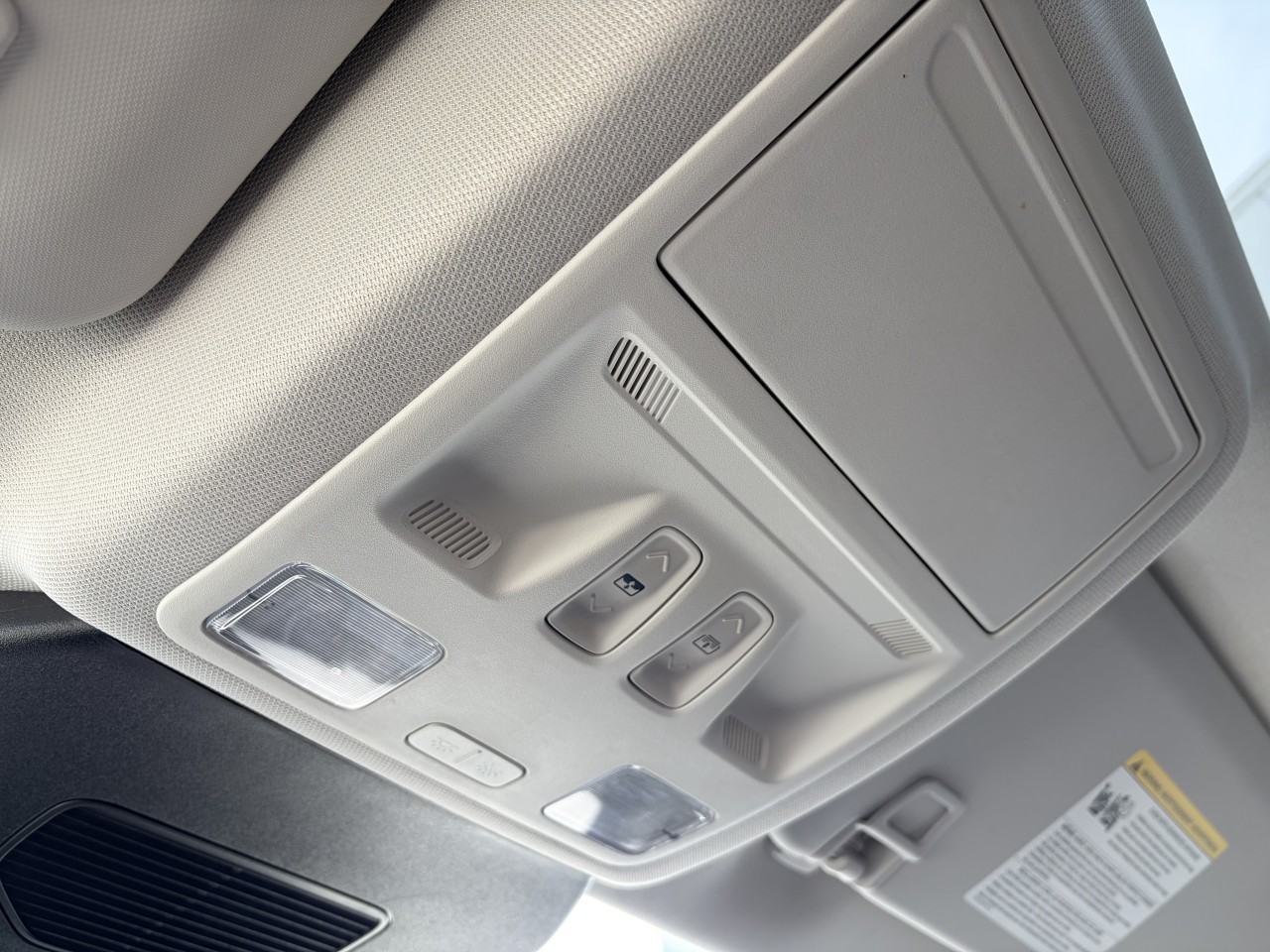 2023 Ford Escape PHEV HAUT NIVEAU 700A TOIT PANORAMIQUE ENSEMBLE REMORQUAGE AFFICHAGE TÊTE HAUTTE Main Image