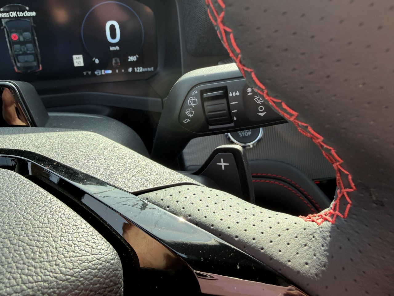 2026 Ford Explorer ST 400A TOIT PANORAMIQUE ENSEMBLE REMORQUAGE Main Image