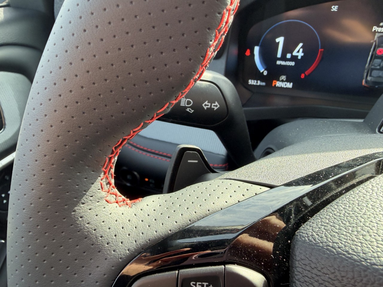 2026 Ford Explorer ST 400A TOIT PANORAMIQUE ENSEMBLE REMORQUAGE Main Image