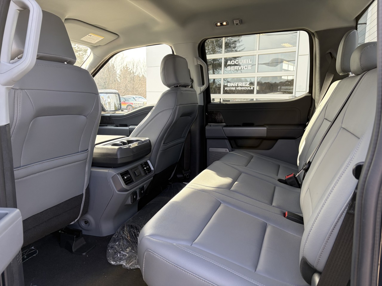 2025 Ford F-150 Lightning FLASH 312A BATTERIE LONGUE DURÉE ENSEMBLE REMORQUAGE MAX Main Image