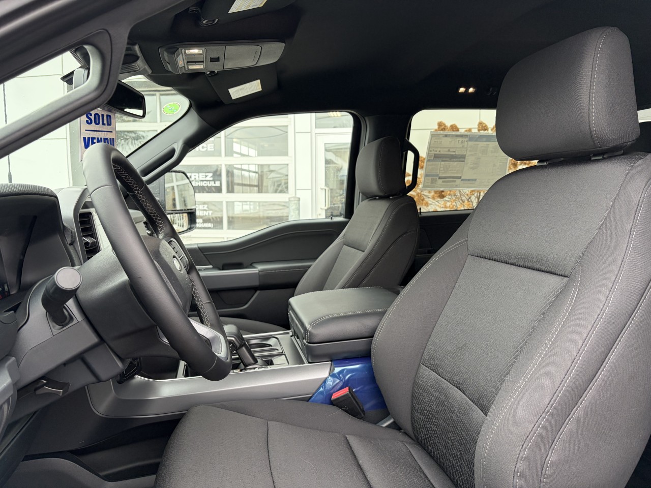 2026 Ford F-150 XLT 302A HEV ENSEMBLE REMORQUAGE SIÈGES CHAUFFANT Main Image