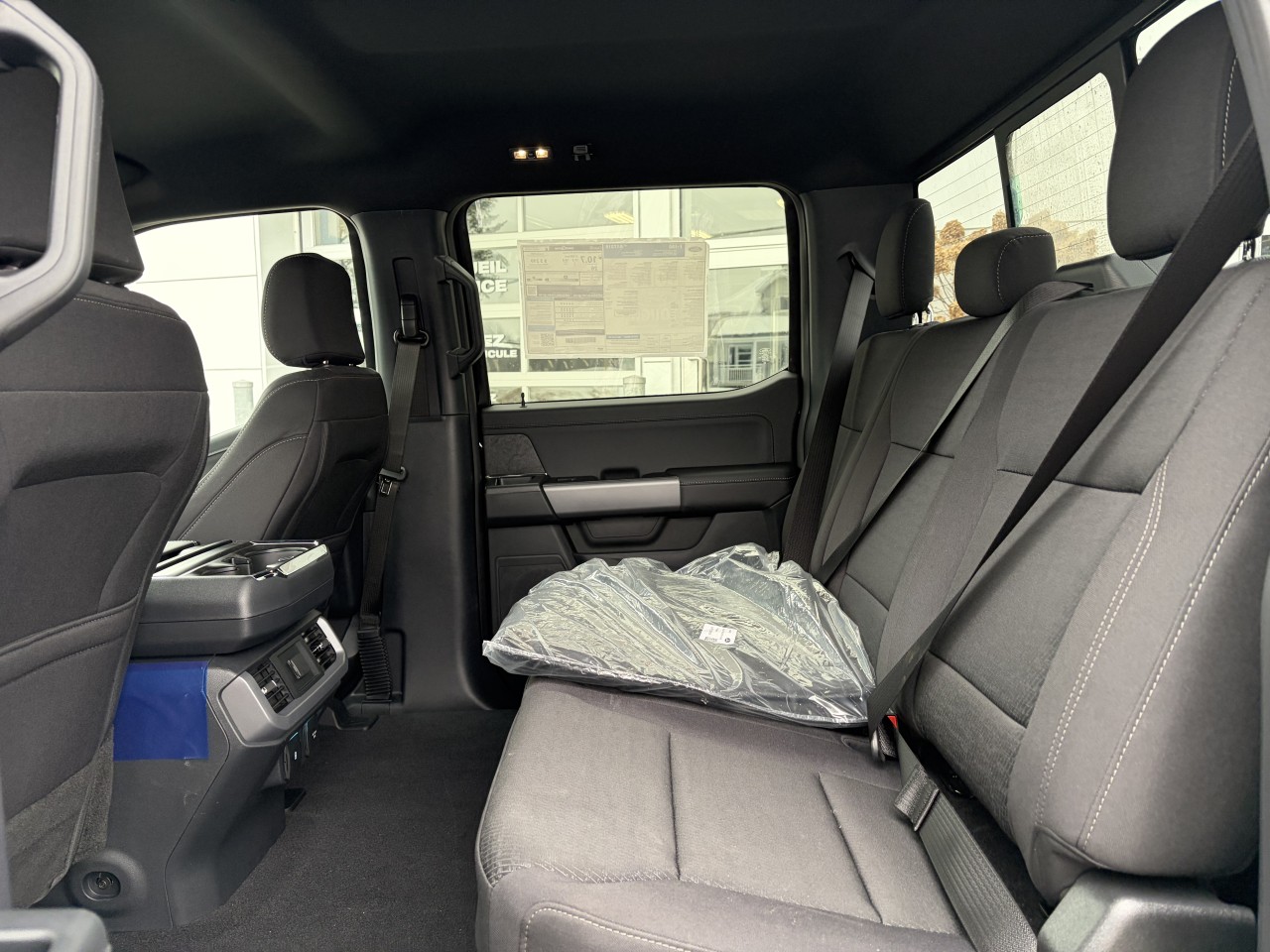 2026 Ford F-150 XLT 302A HEV ENSEMBLE REMORQUAGE SIÈGES CHAUFFANT Main Image