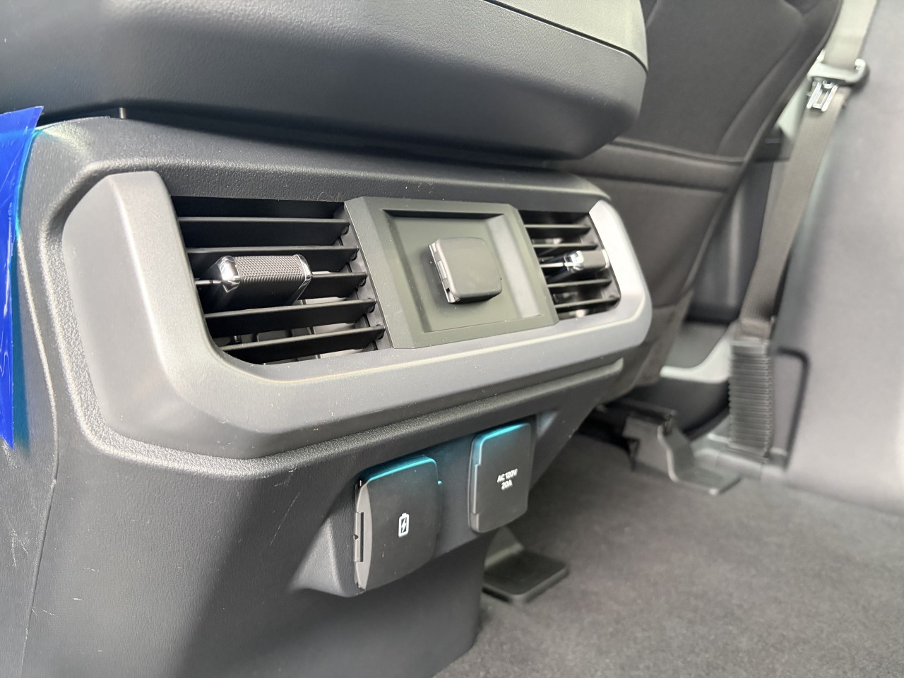 2026 Ford F-150 XLT 302A HEV ENSEMBLE REMORQUAGE SIÈGES CHAUFFANT Main Image