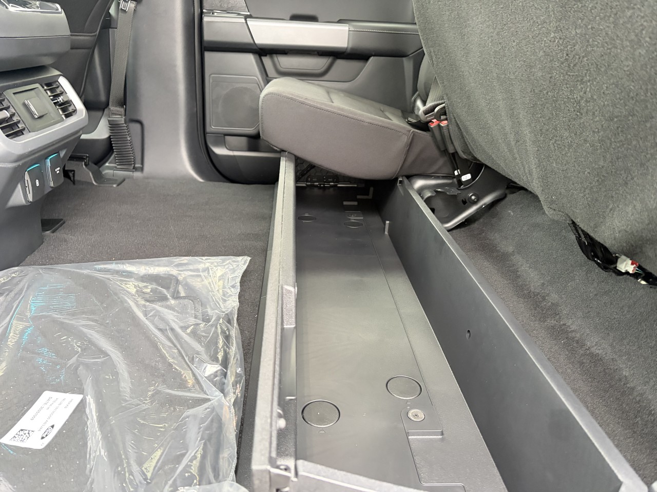 2026 Ford F-150 XLT 302A HEV ENSEMBLE REMORQUAGE SIÈGES CHAUFFANT Main Image