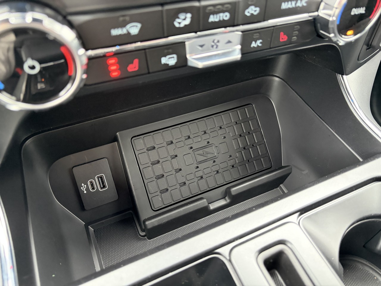 2026 Ford F-150 XLT 302A HEV ENSEMBLE REMORQUAGE SIÈGES CHAUFFANT Main Image