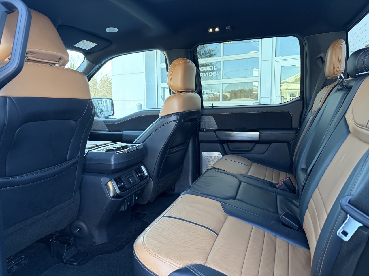 2021 Ford F-150 PLATINUM 701A HYBRIDE CUIR ENSEMBLE REMORQUAGE Main Image