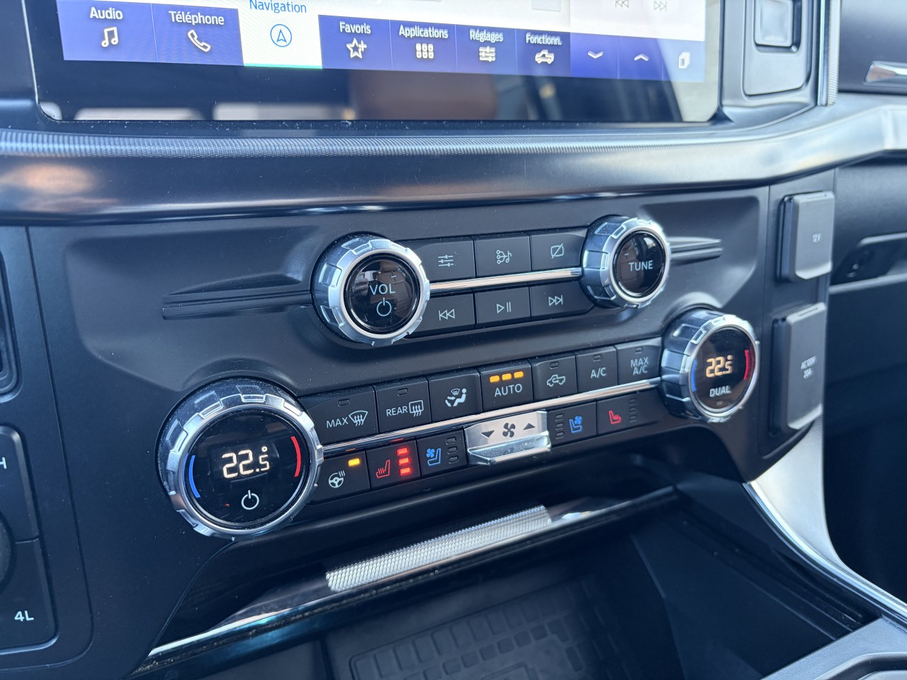 2021 Ford F-150 PLATINUM 701A HYBRIDE CUIR ENSEMBLE REMORQUAGE Main Image