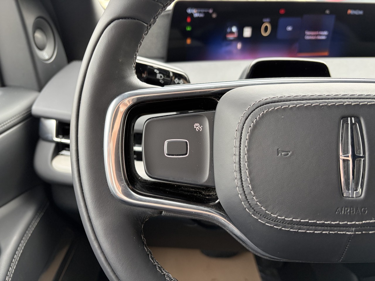 2026 Lincoln Navigator Reserve Main Image