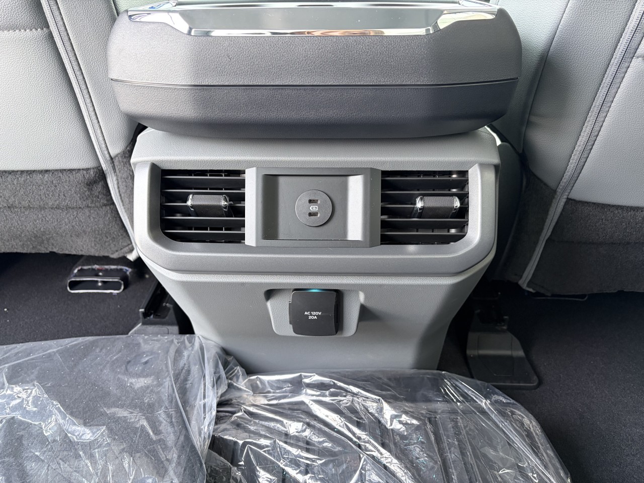 2025 Ford F-150 Lightning FLASH Main Image