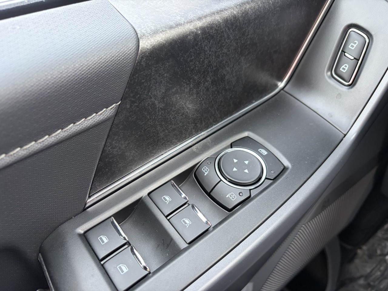 2025 Ford F-150 Lightning FLASH Main Image