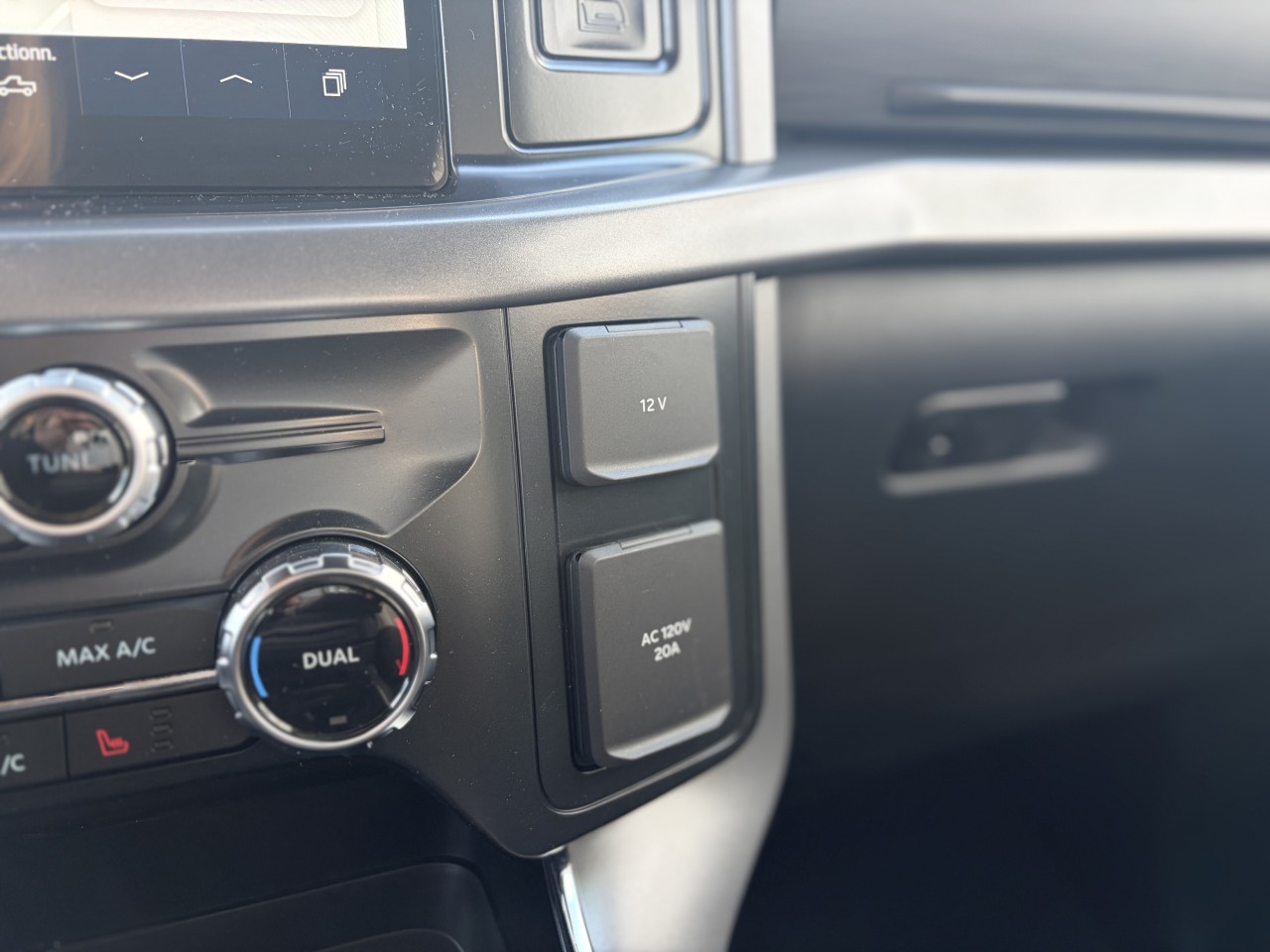 2026 Ford F-150 XLT 302A HYBRIDE POWERBOOST Main Image