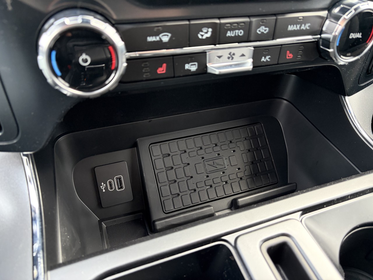 2026 Ford F-150 XLT Main Image