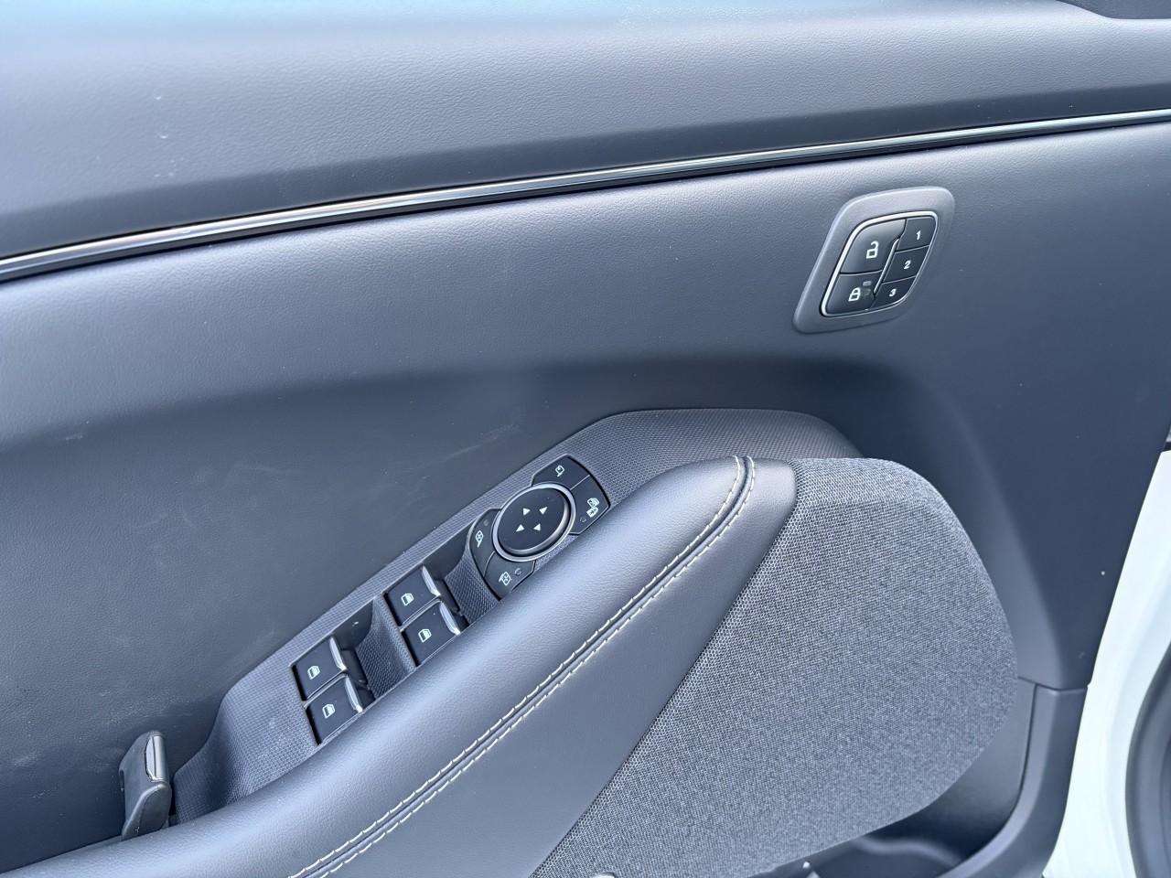 2025 Ford Mustang Mach-E PREMIUM EXTENDED BATTERY TOIT PANORAMIQUE Main Image