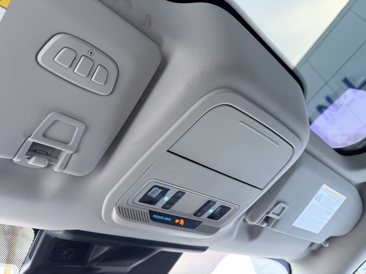 2025 Ford Mustang Mach-E PREMIUM EXTENDED BATTERY TOIT PANORAMIQUE Main Image