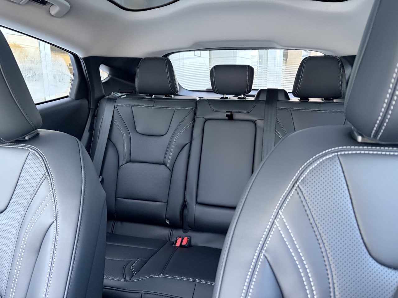 2025 Ford Mustang Mach-E PREMIUM EXTENDED BATTERY TOIT PANORAMIQUE Main Image