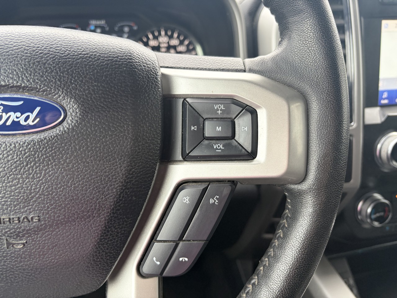 2020 Ford F-150 LARIAT 502A Main Image