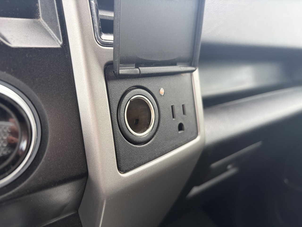 2020 Ford F-150 LARIAT 502A Main Image