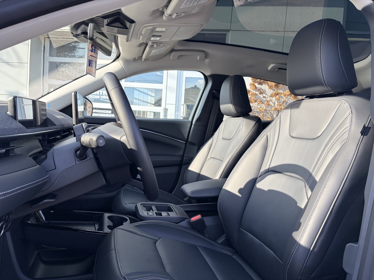 2025 Ford Mustang Mach-E PREMIUM Main Image