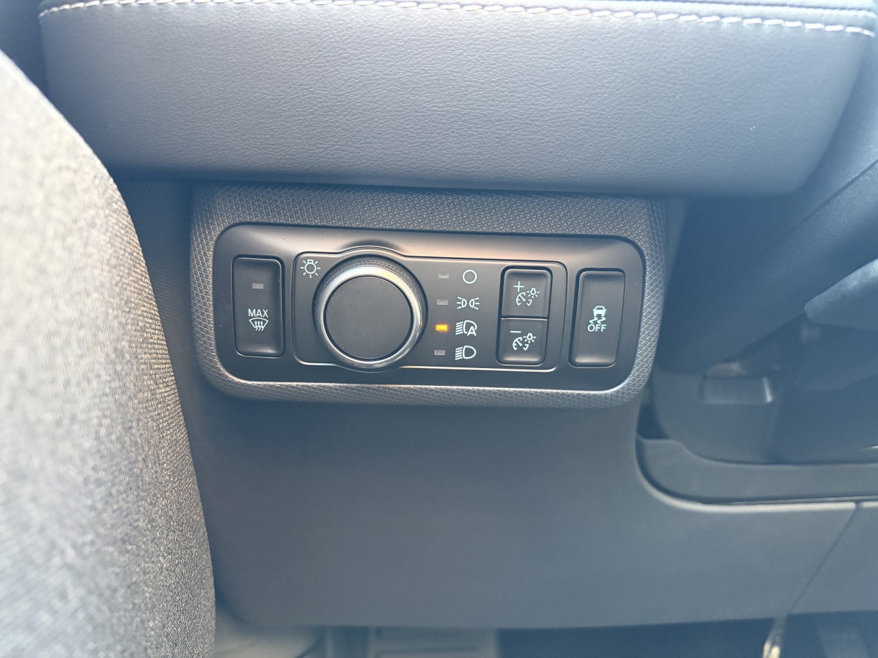 2025 Ford Mustang Mach-E PREMIUM Main Image