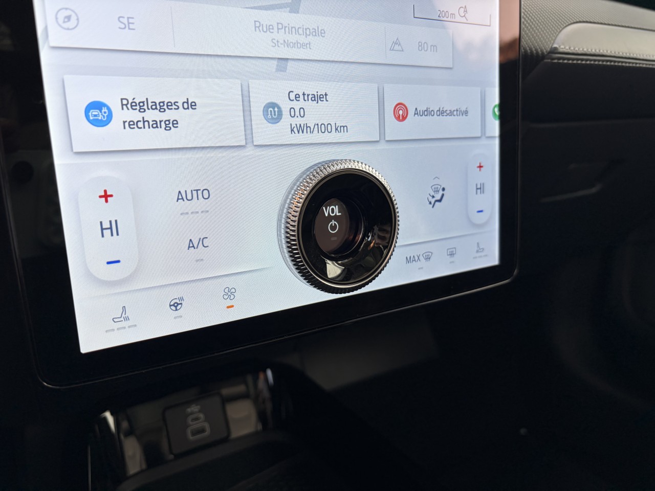 2025 Ford Mustang Mach-E PREMIUM Main Image