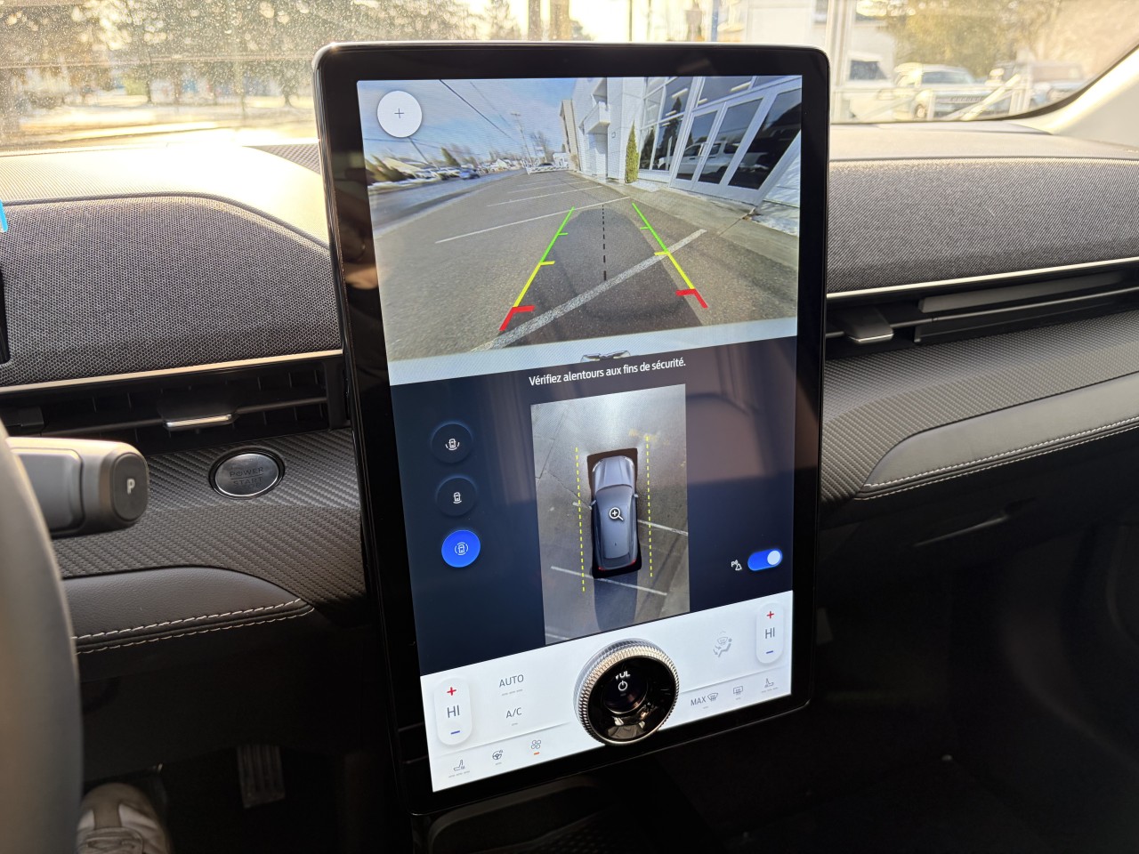 2025 Ford Mustang Mach-E PREMIUM Main Image