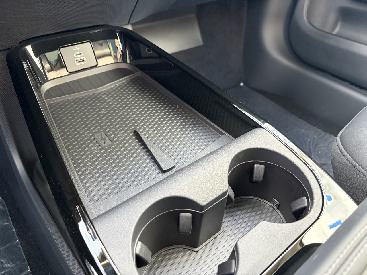 2025 Ford Mustang Mach-E PREMIUM Main Image