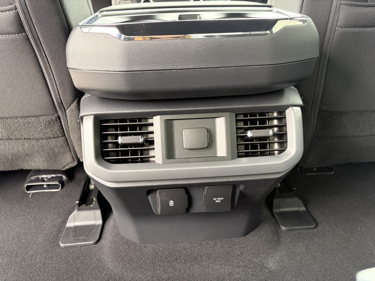 2026 Ford F-150 XLT 301A HYBRIDE POWERBOOST Main Image